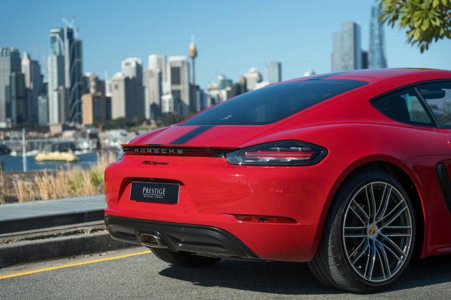 2024 Porsche 718 Cayman Coupe Image 12
