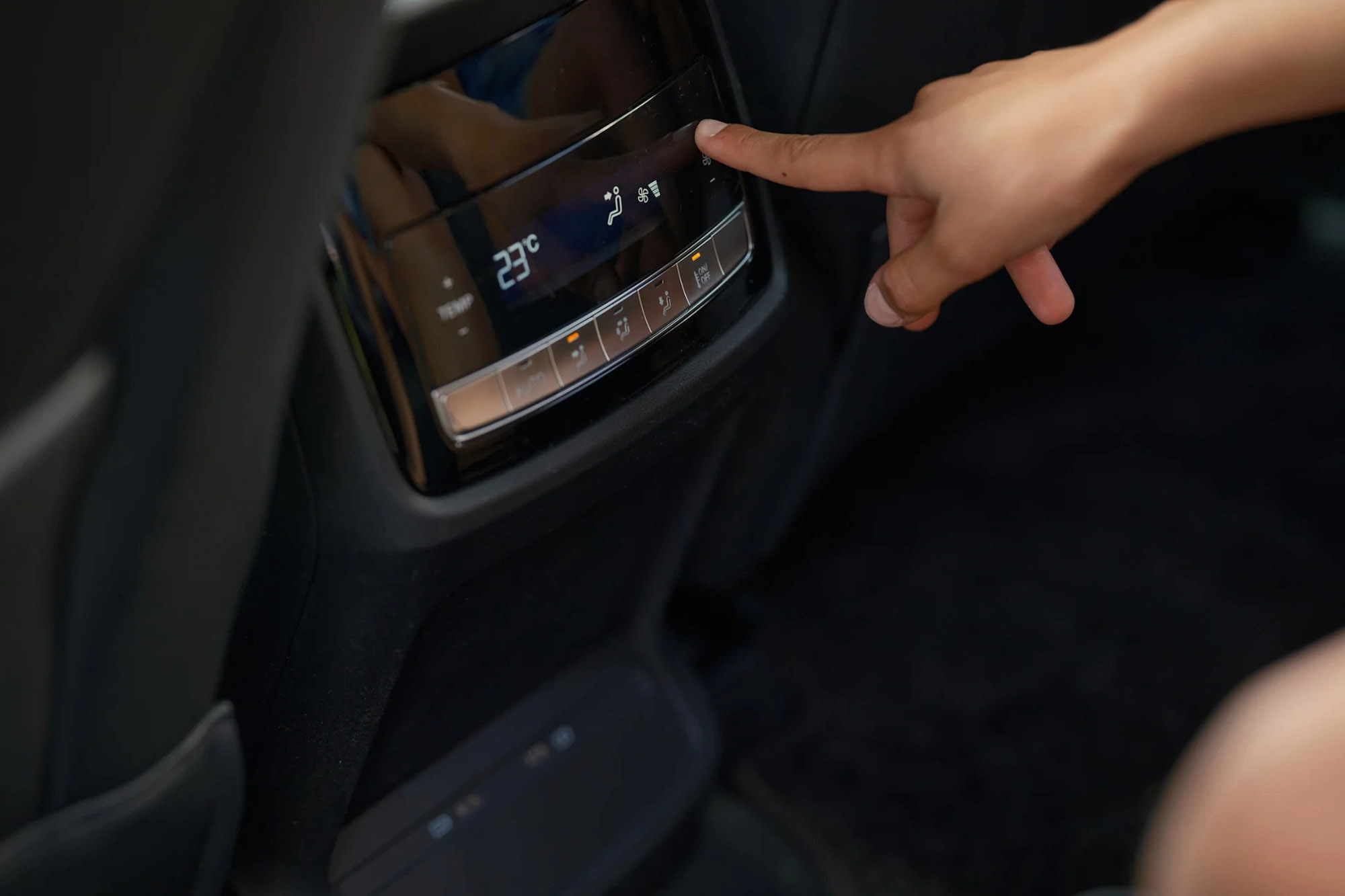 Tri-Zone Climate Control Image