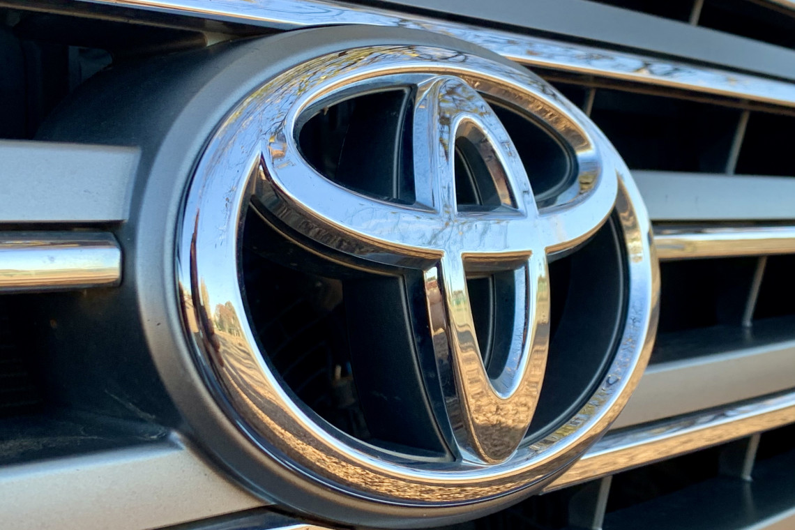 2015 MY13 Toyota LandCruiser VDJ200R VX SUV Image 9