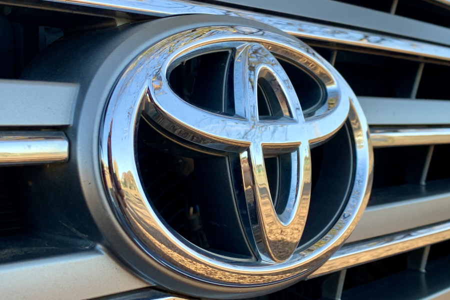 2015 MY13 Toyota LandCruiser VDJ200R VX SUV Image 9