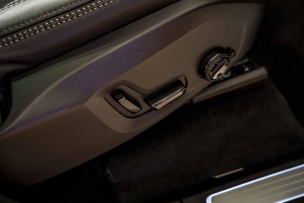 2026 Volvo XC90 L Series Black Edition SUV Image 10