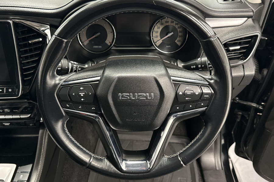 2021 Isuzu MU-X RJ LS-T SUV Image 18