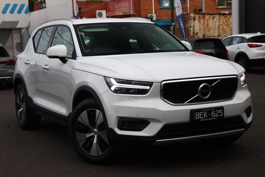 Used 19 Volvo Xc40 T4 Momentum U0