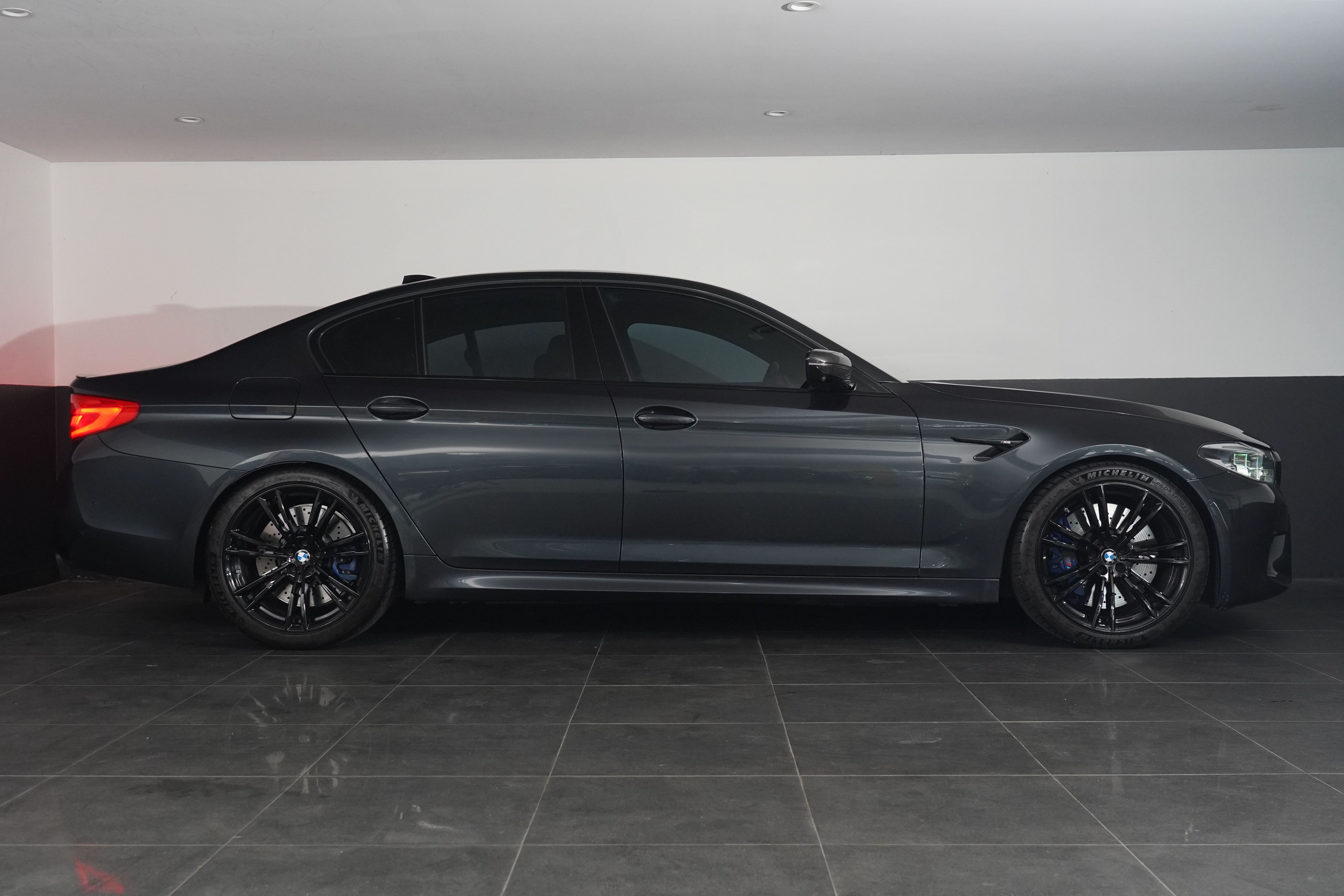 2019 BMW M5 Competition Xdrive Sedan Image 19