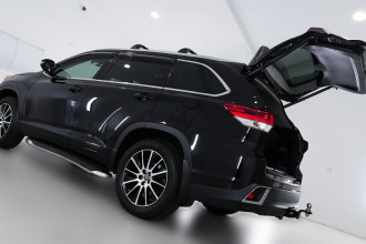 2017 Toyota Kluger GSU50R Grande Suv