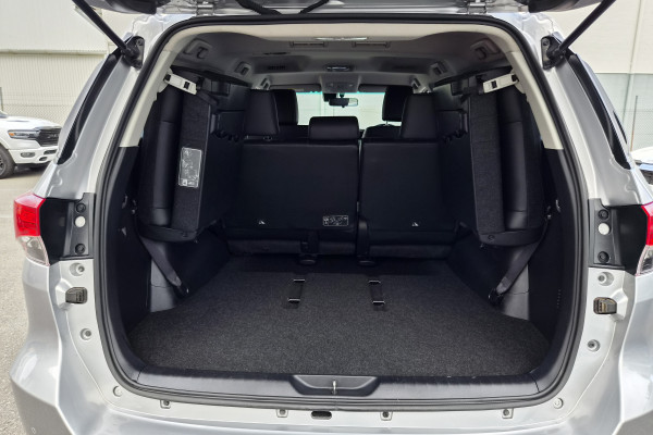 2022 Toyota Fortuner GUN156R GXL SUV Image 15