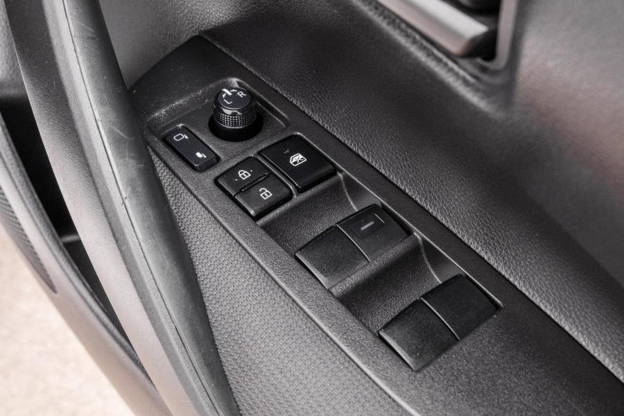2022 Toyota Corolla ZWE219R  Ascent Sport Hybrid Hatch Image 18