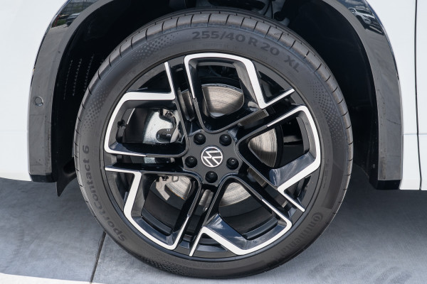 2025 Volkswagen Tayron R4 195TSI R-Line SUV Image 23