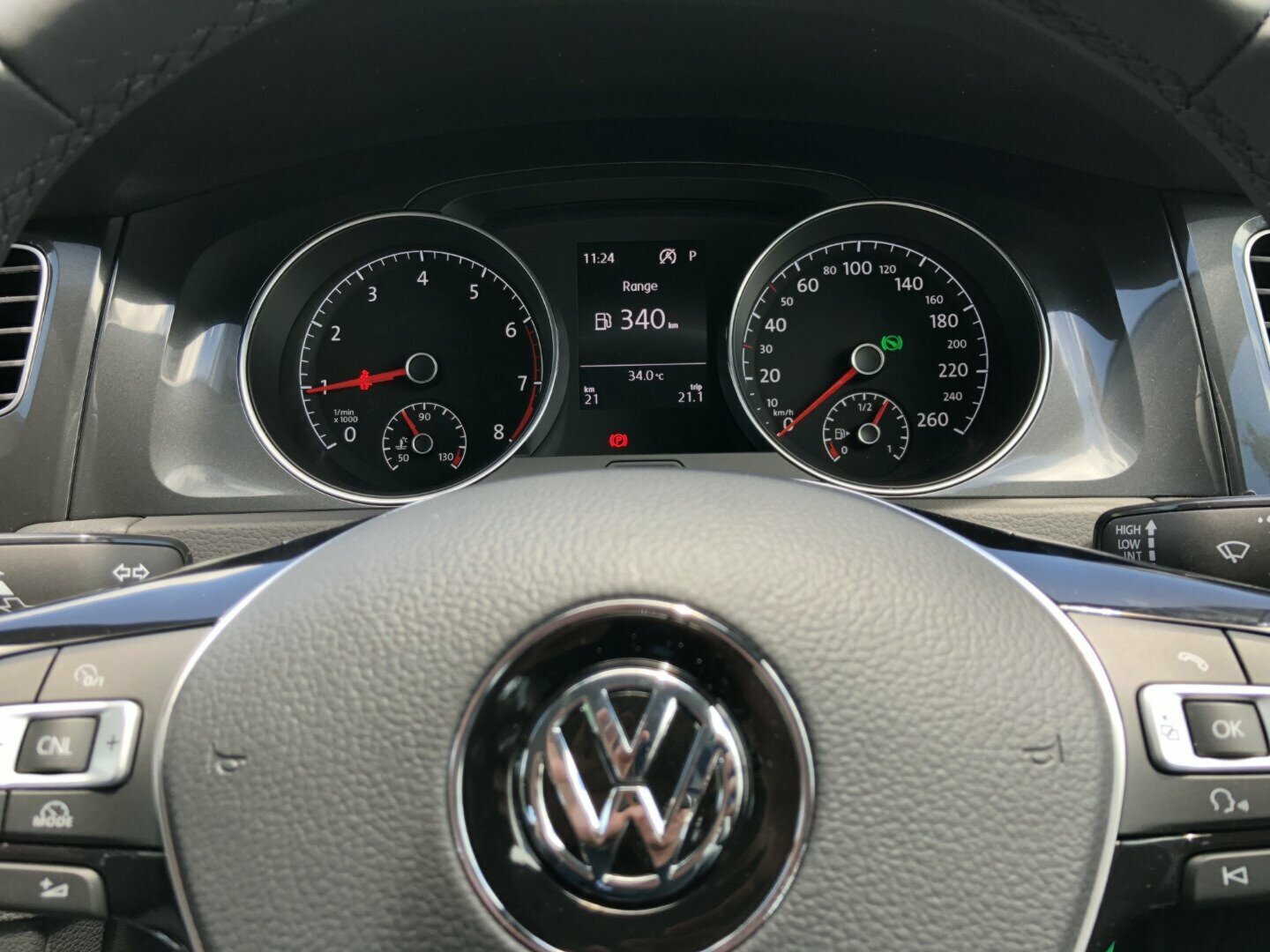 2018 Volkswagen Golf 7.5 110TSI Wagon Image 16