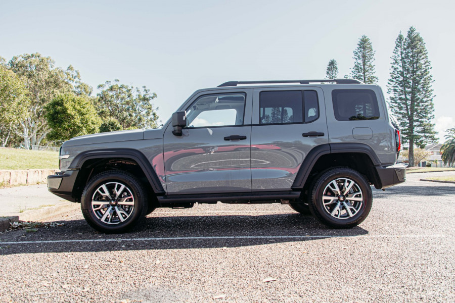 2025 GWM Tank 300 P01 Ultra SUV Image 7