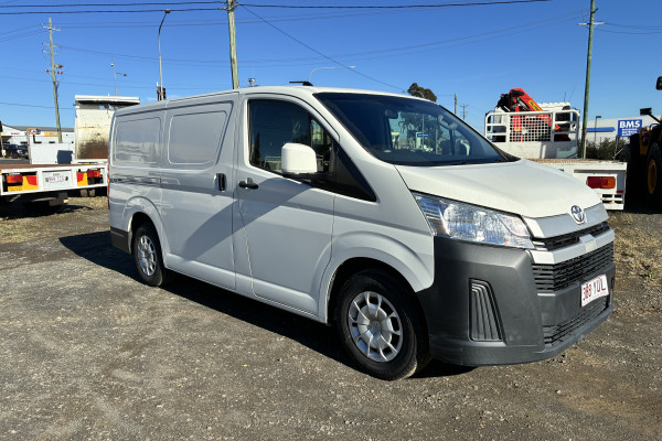 2019 Toyota HiAce GDH300R  Van Image 1