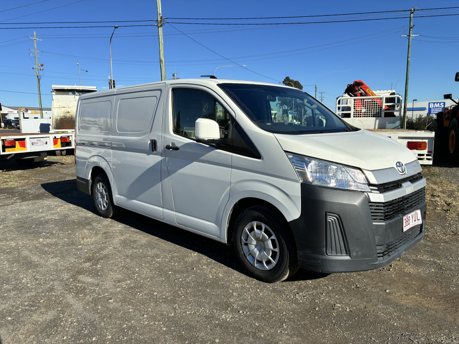 2019 Toyota HiAce GDH300R  Van Image 1