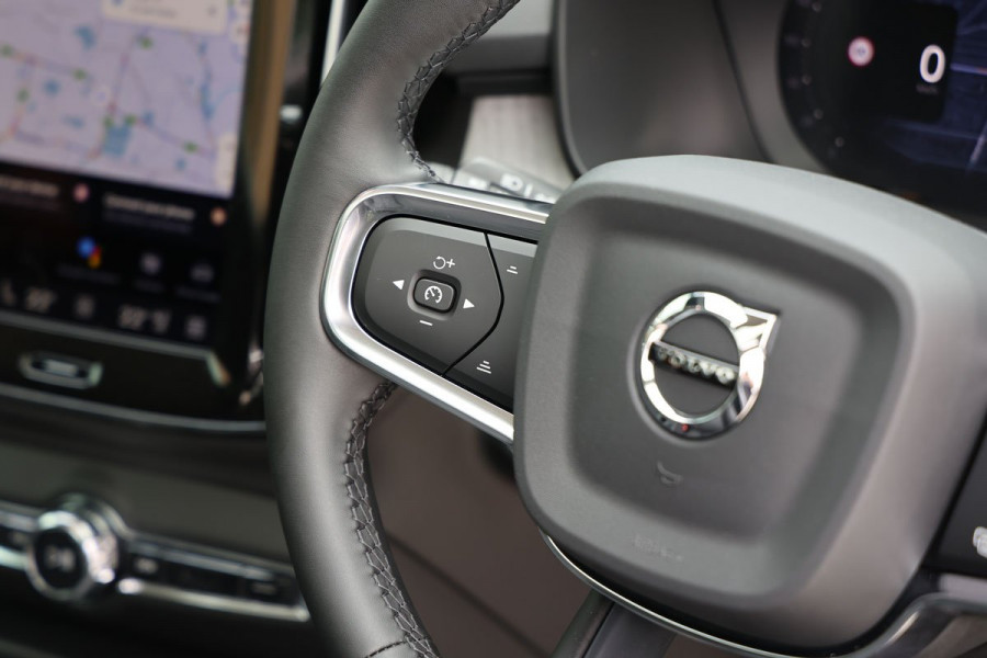 2025 MY26 Volvo XC40 XZ Plus B4 SUV Image 8
