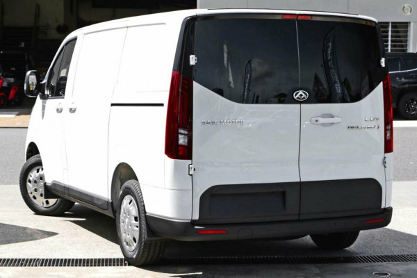 2024 LDV Deliver 7   Van