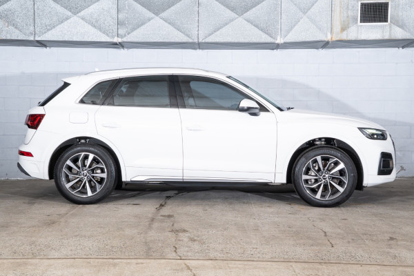2022 MY23 Audi Q5 FY 45 TFSI SUV image 3