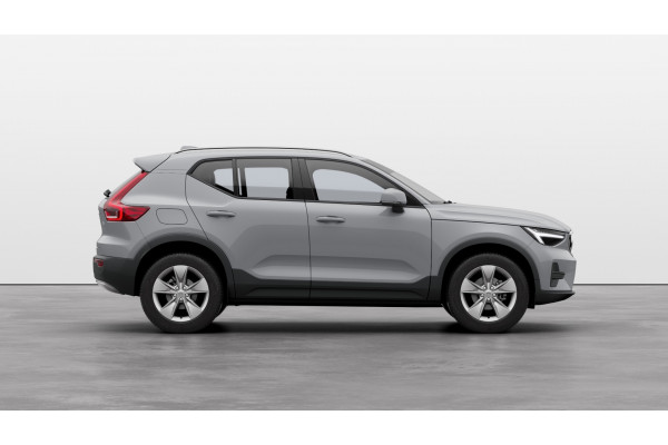 2025 Volvo XC40 XZ Plus B4 SUV Image 5