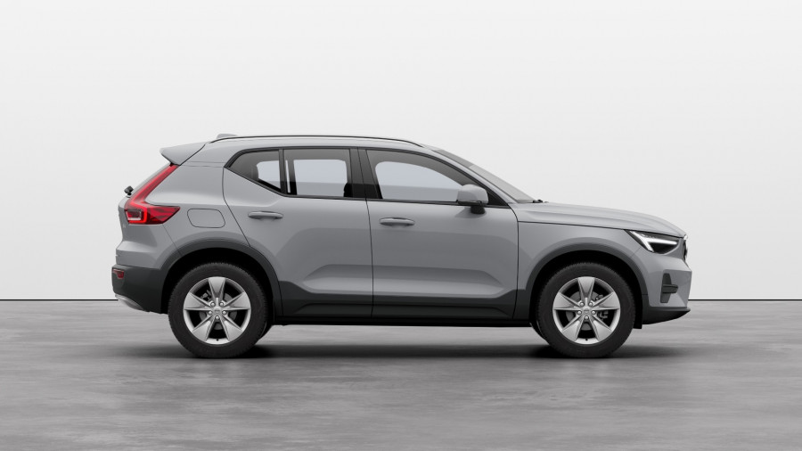 2025 Volvo XC40 XZ Plus B4 SUV Image 5