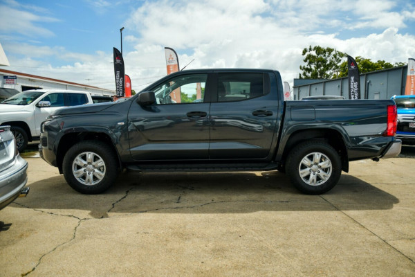 2026 Mitsubishi Triton MV GLX+ Cab Chassis Image 4