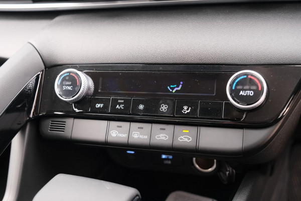 2026 Hyundai i30 CN7.V4 Hybrid Sedan Image 14