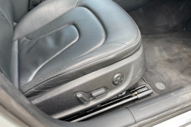 2011 Audi A4 B8 8K  Sedan