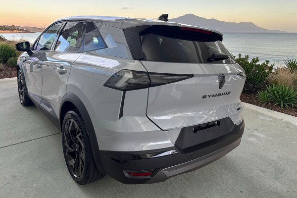 2026 Renault Symbioz No Series esprit Alpine SUV Image 5