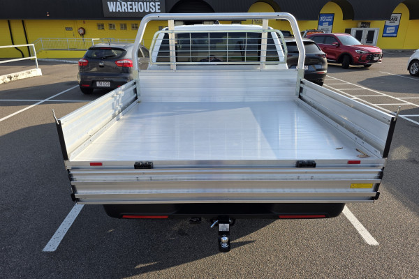 2026 MY25 Volkswagen Amarok NF TDI500 Life Cab Chassis Image 14