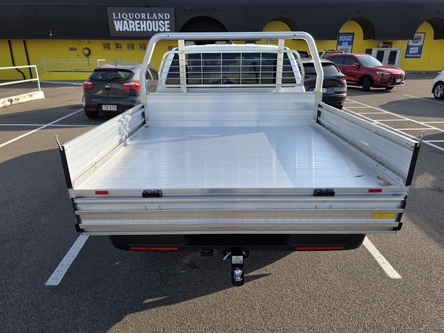 2026 MY25 Volkswagen Amarok NF TDI500 Life Cab Chassis Image 14
