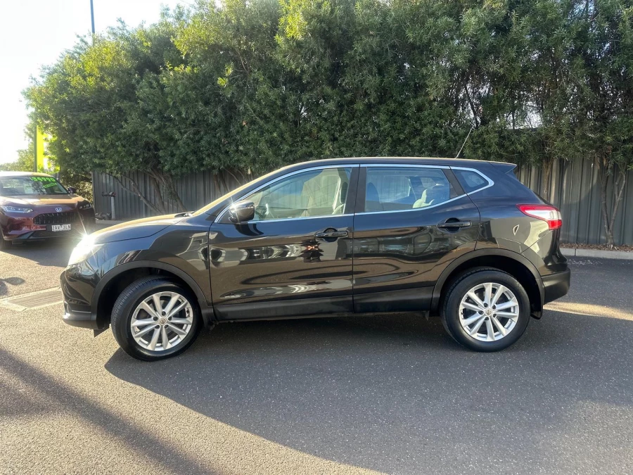 2017 Nissan QASHQAI J11 ST SUV Image 4