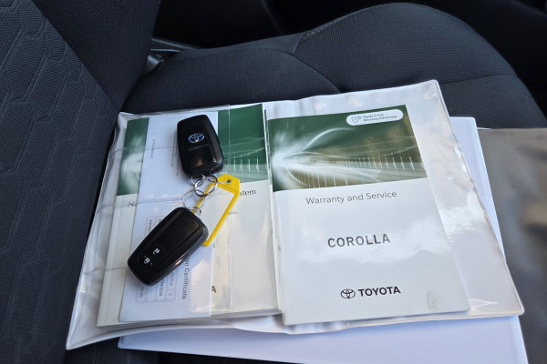2022 Toyota Corolla ZWE219R  Ascent Sport Hybrid Hatch Image 16