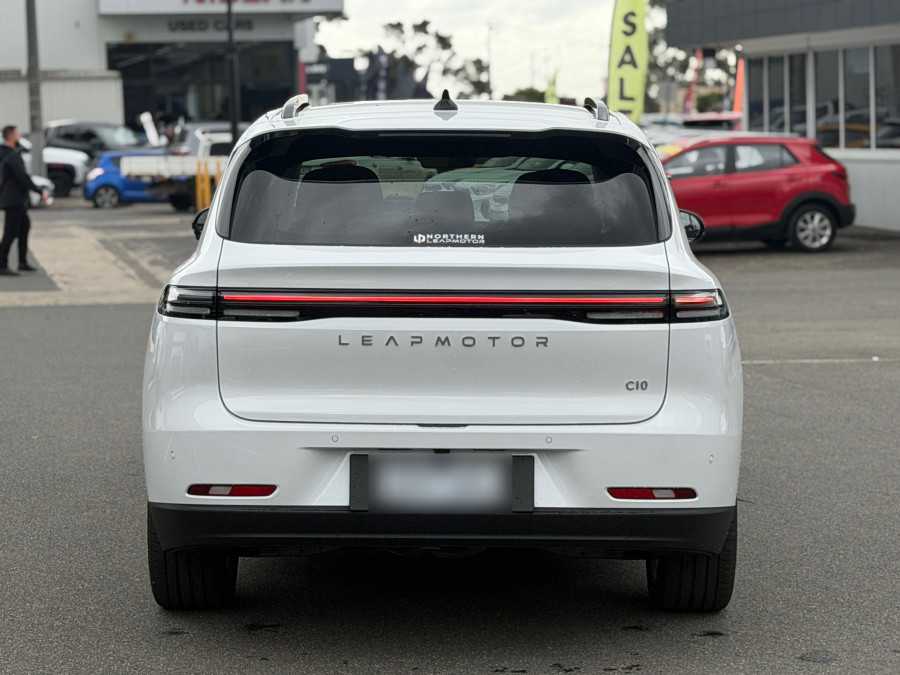 2025 Leapmotor C10 B11 REEV Ultra Hybrid Design Wagon Image 6
