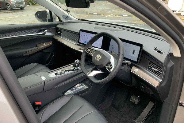 2026 MY25 MG QS IS31 Essence SUV Image 8