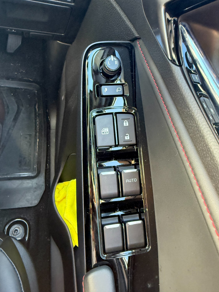2026 Isuzu MU-X RJ X-TERRAIN SUV Image 18