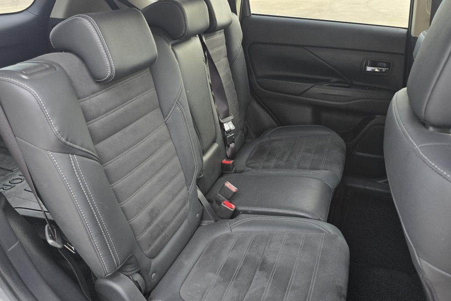 2020 MY21 Mitsubishi Outlander ZL LS SUV Image 8