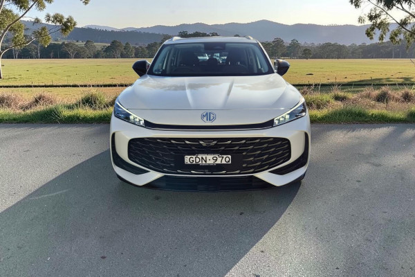2025 MG HS AS33 Vibe SUV Image 2