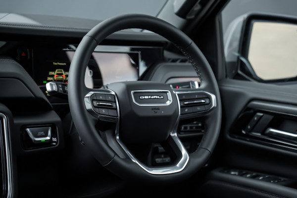 2025 GMC Yukon  Denali Wagon Image 29