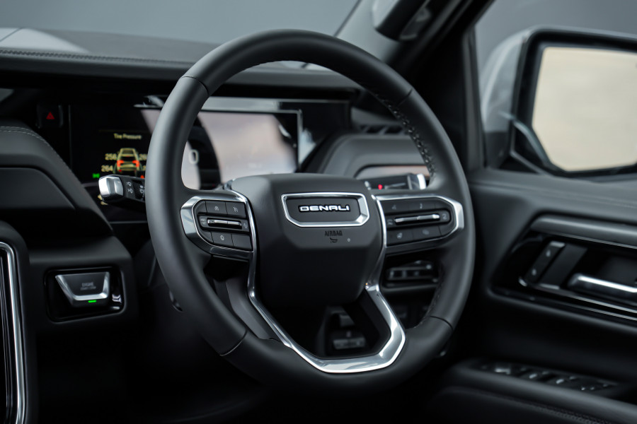 2025 GMC Yukon  Denali Wagon Image 29