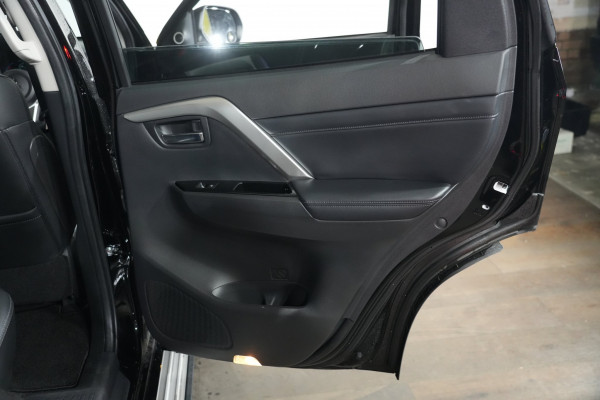 2025 Mitsubishi Pajero Sport Exceed SUV Image 29