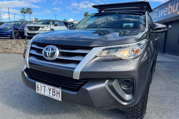 2018 Toyota Fortuner GUN156R GX SUV Image 2