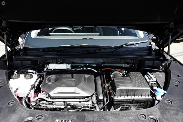 2025 MG HS AS33 Super Hybrid Essence SUV Image 12