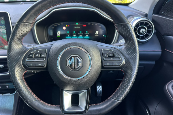 2021 MG HS Plug-in Hybrid Essence SUV Image 17