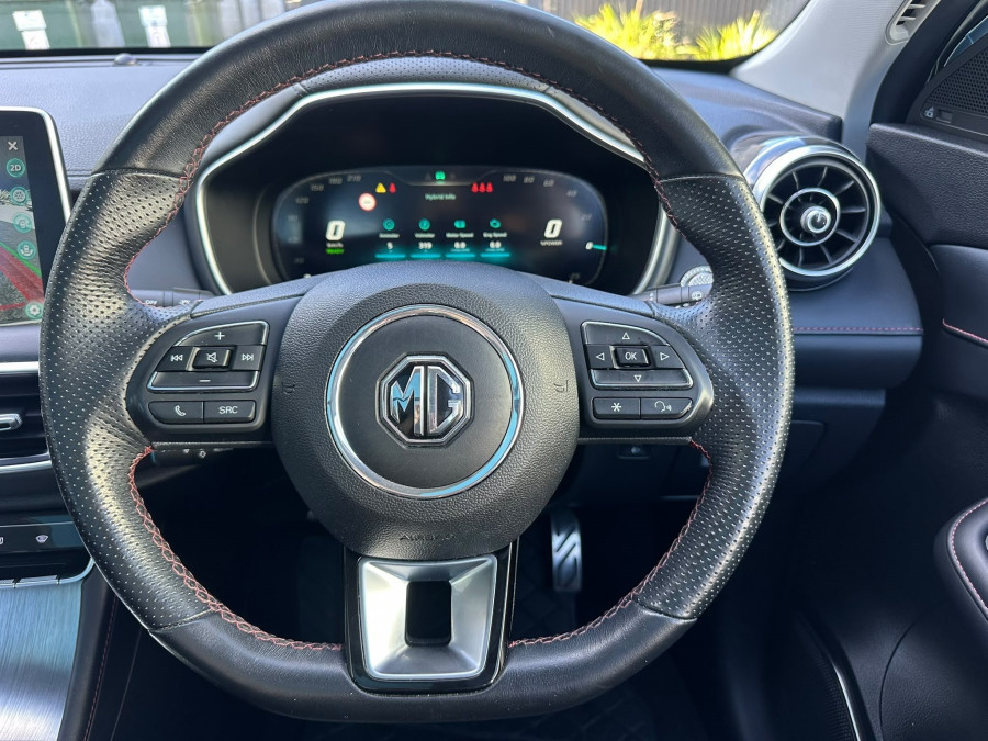 2021 MG HS Plug-in Hybrid Essence SUV Image 17