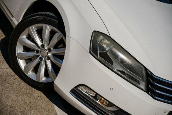 2011 MY12 Volkswagen Passat Type 3C 118TSI Wagon Image 6