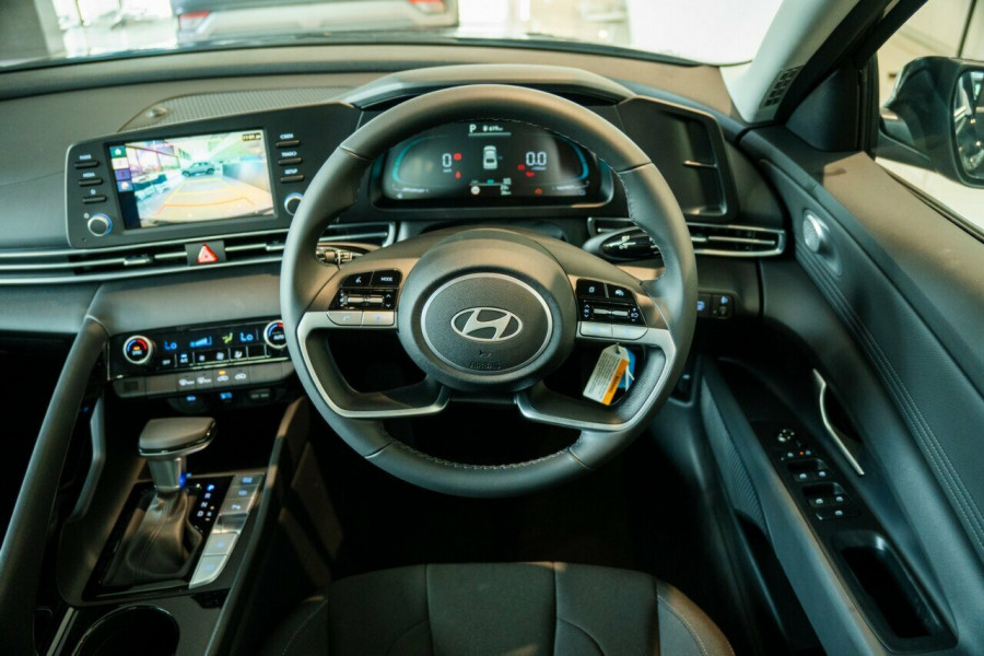 2025 Hyundai i30 CN7.V2 Hybrid Sedan Image 9