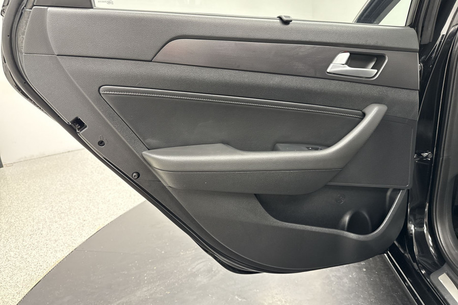 2016 Hyundai Sonata LF Premium Sedan Image 11