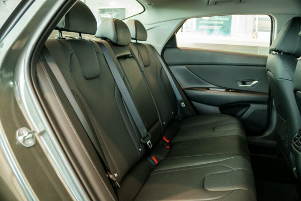 2025 Hyundai i30 CN7.V2 Elite Sedan Image 8