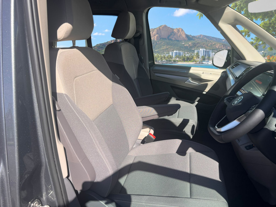 2026 MY25 Volkswagen Multivan T7 TDI360 Life LWB People Mover Image 9