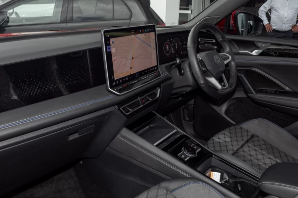 2025 Volkswagen Tiguan CT 150TSI R-Line SUV Image 8