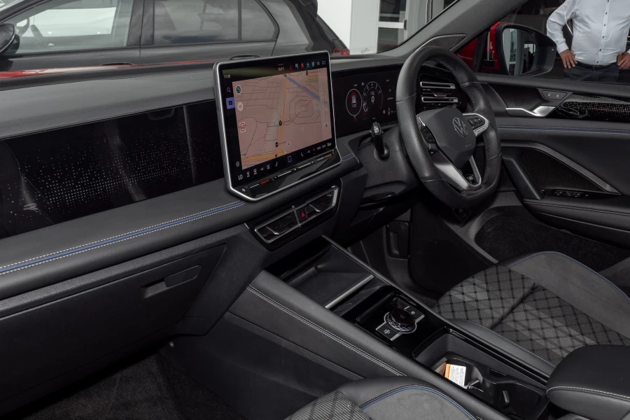 2025 Volkswagen Tiguan CT 150TSI R-Line SUV Image 8
