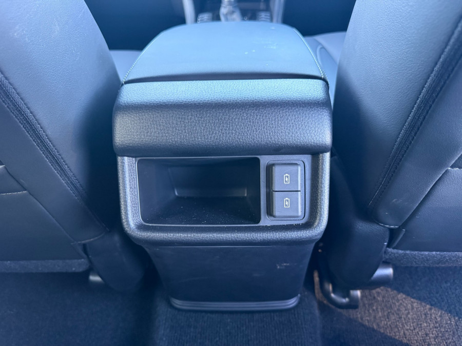 2025 MY25.5 Isuzu MU-X RJ LS-T SUV Image 12