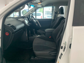 2016 Toyota Landcruiser Prado GDJ150R GXL Suv Image 5